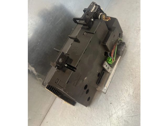 Блок управления климат-контролем    Volvo V70