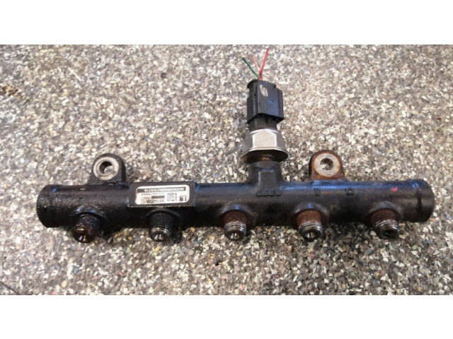 Топливная рампа 9681649580   Citroen C8 2.0  для двигателя RHR