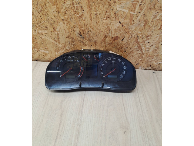 Панель приборов 110080115, 3U0920840A Skoda Superb B5 (3U)