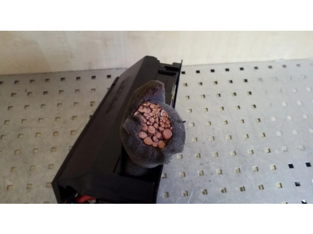   Pojistková skříňka 1695451740   Mercedes-Benz  W169 2005