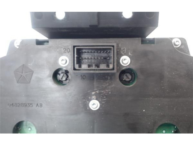 Панель приборов P56010587AE, 04832731AC Jeep Cherokee