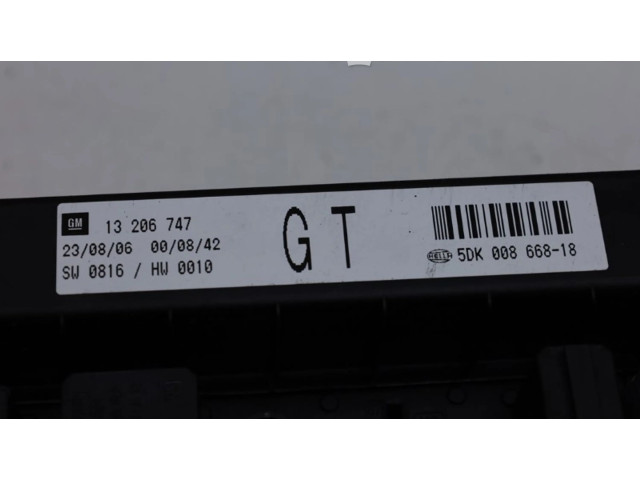 Pojistková skříňka 13206747, 13206747 Opel Zafira B 2006