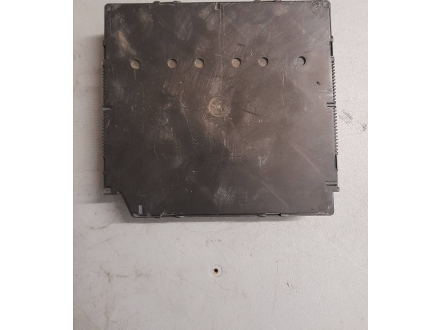 Блок комфорта 5K0937085AA Volkswagen Caddy