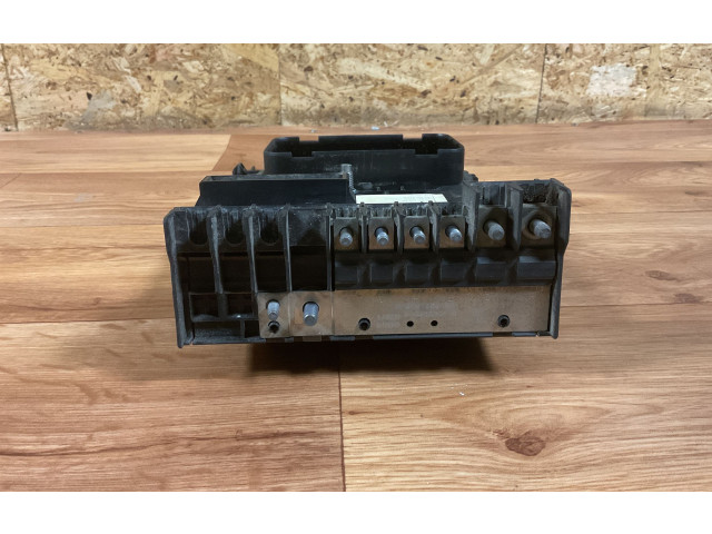 Блок предохранителей 1K0937125C, 017183073   Volkswagen Caddy    