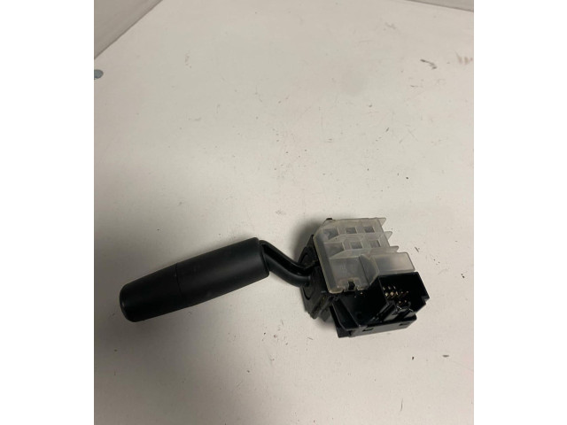 Ручка стеклоочистителей 17D682 Mazda 3 I