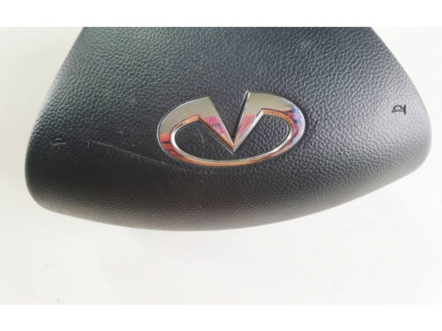 Подушка безопасности водителя Infiniti M Y51