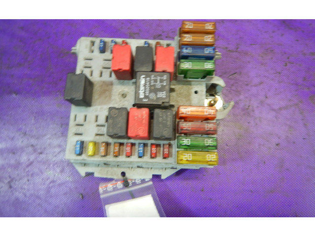 Блок предохранителей 51739423, 51739423 Fiat Idea