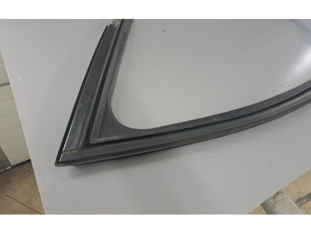 Передняя рамка дверного стекла 803314014R Dacia Sandero III