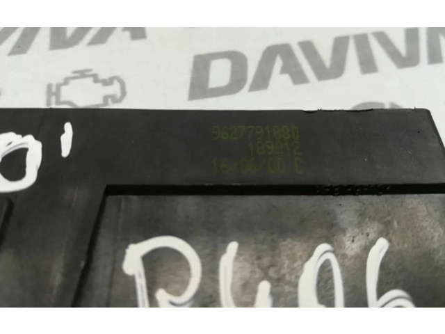 Рулевая рейка Блок предохранителей 9627791880 Peugeot 406 1999 - 2006 года