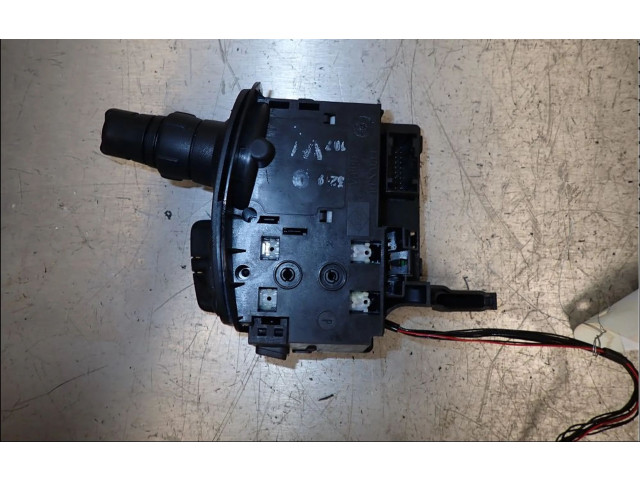 Ручка стеклоочистителей 7701069597 Renault Scenic II - Grand scenic II