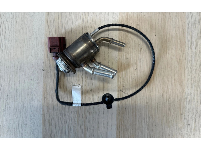 Форсунка 05L131113M Skoda Octavia Mk4