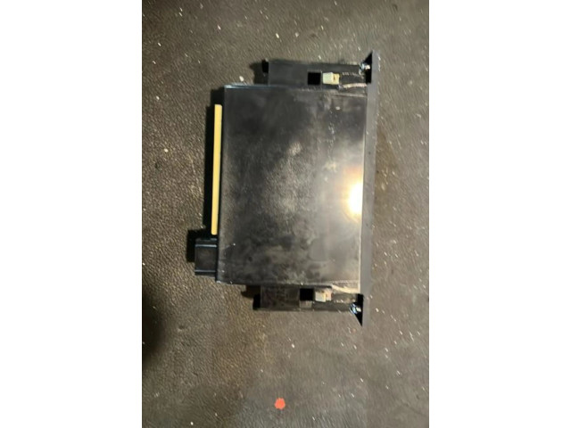 Блок управления климат-контролем    Audi A2