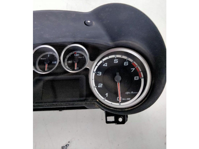 Přístrojová deska Alfa Romeo Mito 2011 50516436