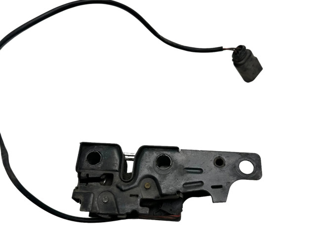 Замок капота 8P0823509D Audi A3 S3 8P