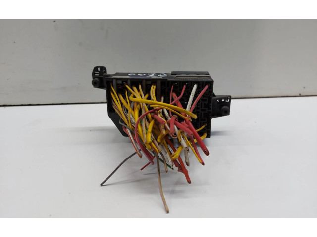 Блок предохранителей 7703297597 Renault Clio II