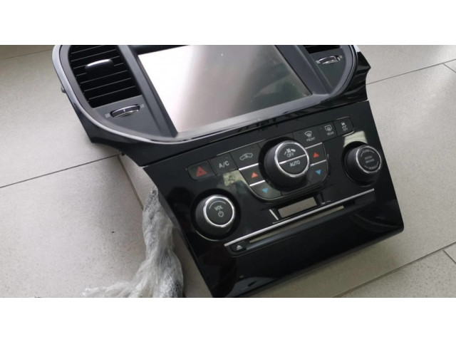 Дисплей    68105156AD, 1UV82DX8AB   Chrysler 300C