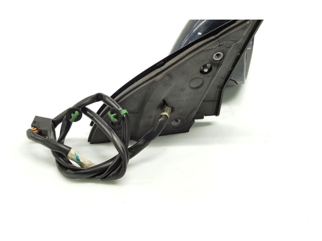 Зеркало электрическое Volkswagen Jetta V 2005 - 2010 года