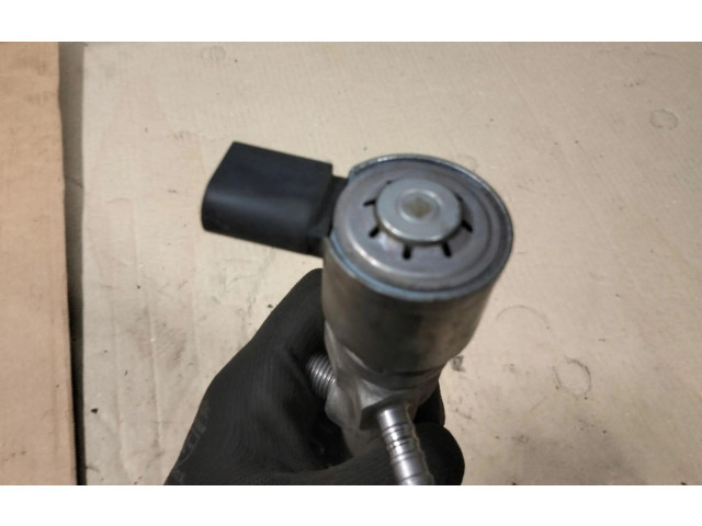 Vstřikovací lišta 04L130764C Volkswagen Tiguan