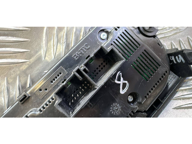 Блок управления климат-контролем 5E0820047M   Skoda Octavia Mk3 (5E)