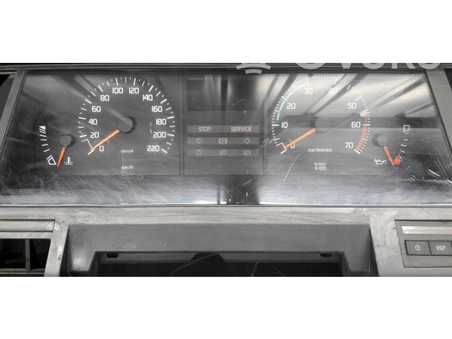 Přístrojová deska Renault 25 1988