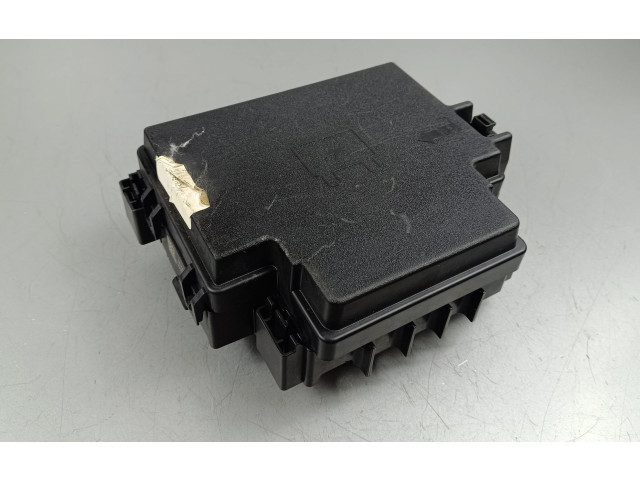 Блок предохранителей 684600934AC   Jeep Grand Cherokee WL    