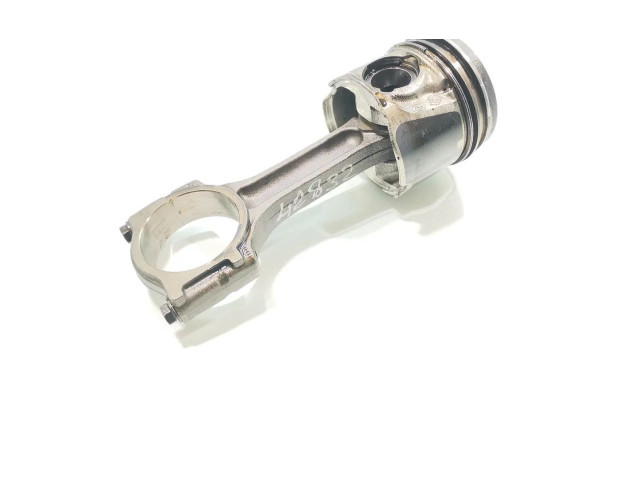 Поршень с шатуном M9R760 Nissan X-Trail T31