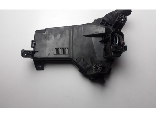 Блок предохранителей 8266250120   Lexus LS 460 - 600H    