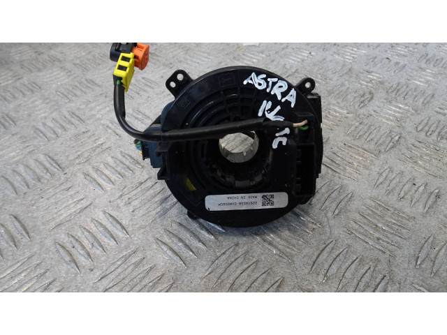 Топливная рампа 13579486 Vauxhall Astra J