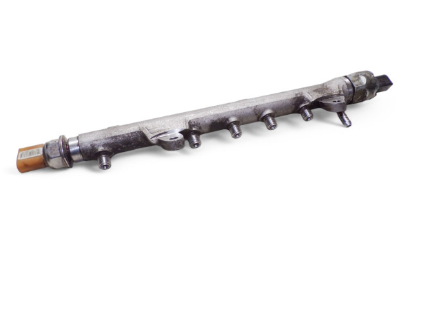 Vstřikovací lišta 03L906051, 03L125A Volkswagen Caddy CAY