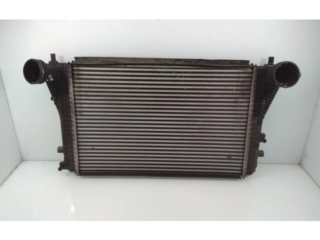 Интеркулер 1K0145803S Skoda Superb B6 (3T)
