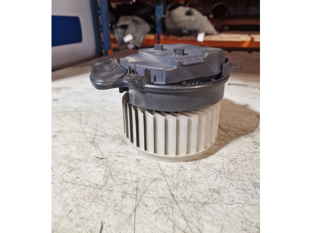 Вентилятор печки Audi A6 S6 C7 4G