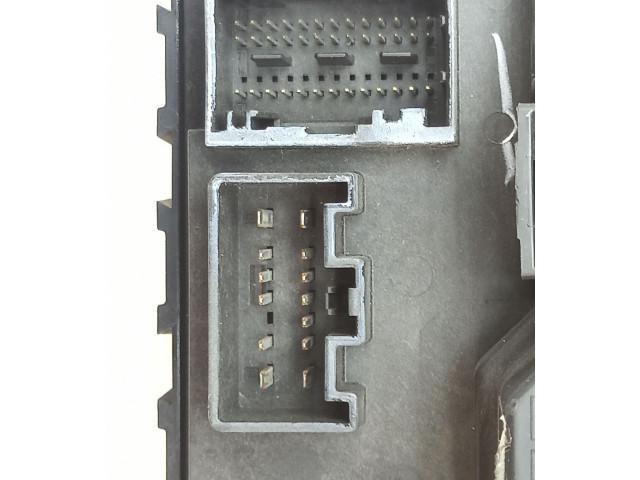 Pojistková skříňka 7T4T15604BK, 70002TK061 Ford Edge 2008