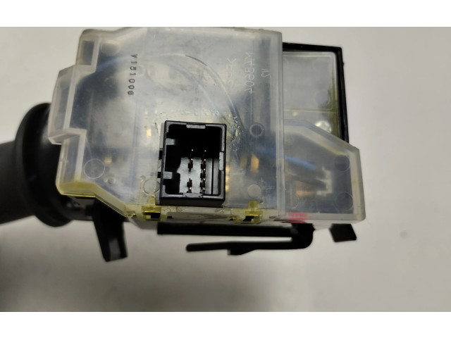 Ручка стеклоочистителей    Honda HR-V