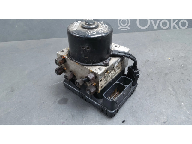 Блок АБС 04686987AD, 25094602953 Chrysler Voyager 2001-2004 года