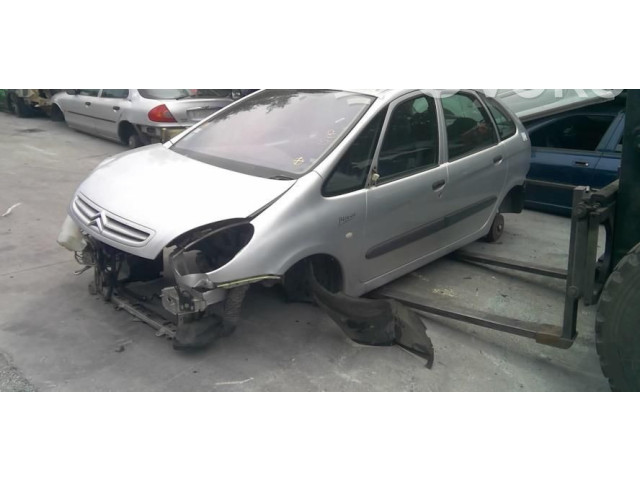 Панель приборов 00006105VY Citroen Xsara Picasso