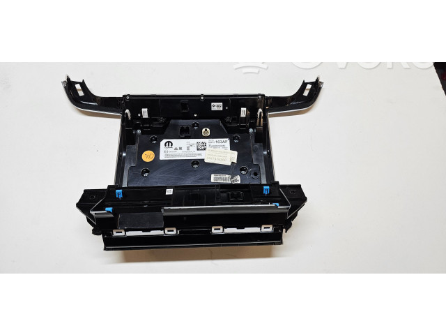 Дисплей 68474163AF, 68478097AD Jeep Grand Cherokee WL