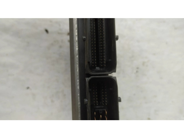 Řídící jednotka 038906019A, 28SA3887 Audi A4 S4 B5 8D 2000