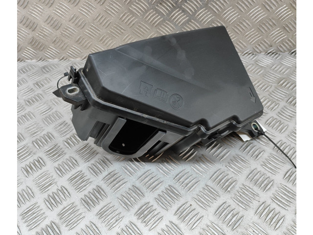 Блок предохранителей  31398000, 31398001   Volvo XC90    