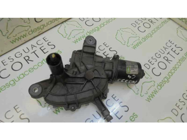 Двигатель стеклоочистителей