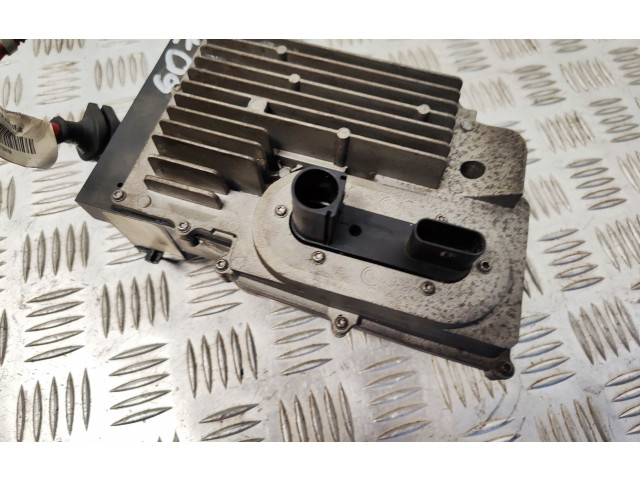 Модуль управления аккумулятором 31419765    Volvo S90, V90  D4204T14 