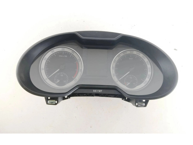 Панель приборов 5E0920752E Skoda Octavia Mk3 (5E)