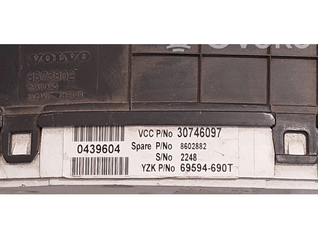 Панель приборов 30746097, 69594690T Volvo V70