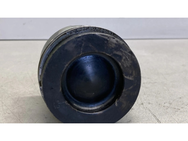 Поршень с шатуном Skoda Roomster (5J) для дизельного двигателя 1.6