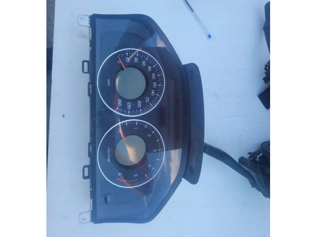 Панель приборов Volvo S60