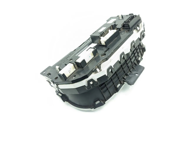 Přístrojová deska Nissan Navara D23 2016 4JA3D-0VB4, 160407