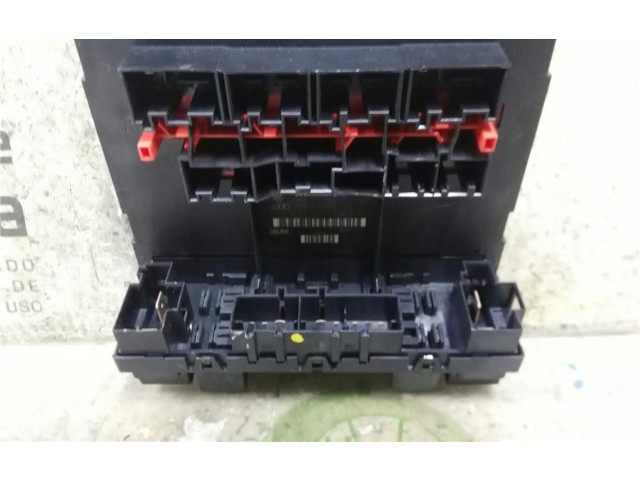 Блок предохранителей 3C0937049AJ, 0090012 Skoda Octavia Mk2 (1Z)