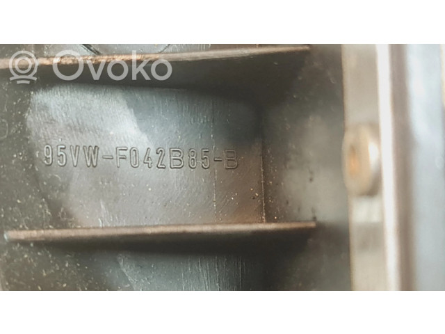 Подушка безопасности водителя 7M0880201, 95VWF042B85B   Ford Galaxy