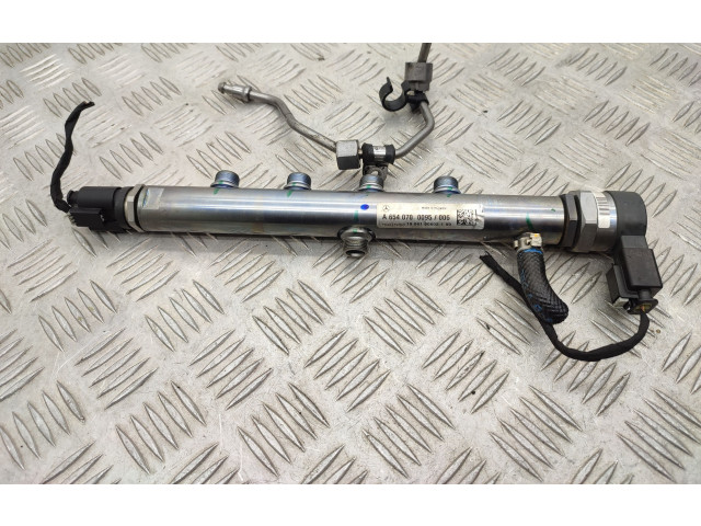 Vstřikovač A6540163400, A0525453826 Mercedes-Benz E W213