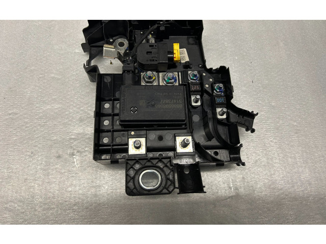 Блок предохранителей 32200334, 31473877   Volvo XC40    