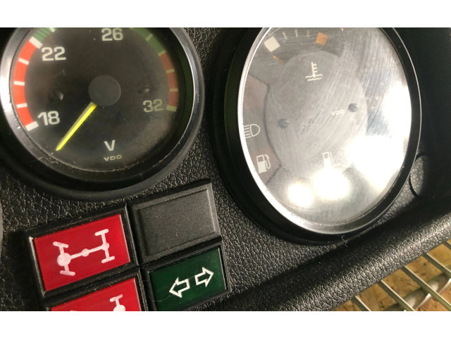 Přístrojová deska Mercedes-Benz G W460 1987 A0115420306, A0008270870